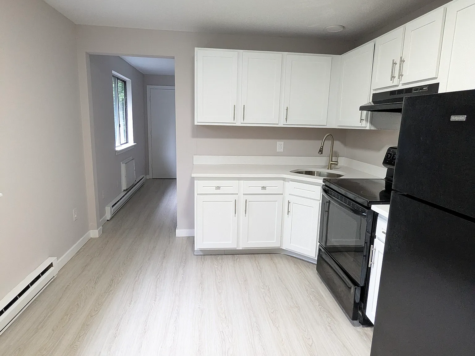 1 bed, 645 sqft, $1,200 — Photo 2