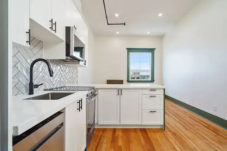 Studio, 1.0 bath, 345 sqft, $1,450 — Photo 2
