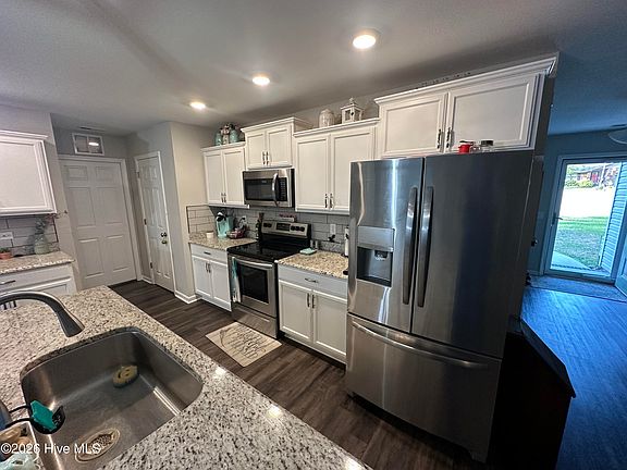 5th image of 11120 Southgates Drive