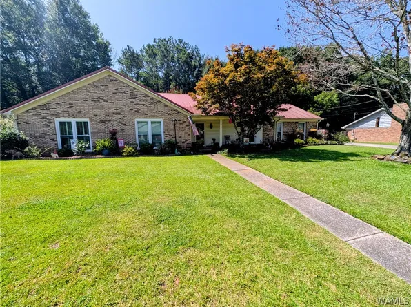 411 59th St, Northport, AL 35473