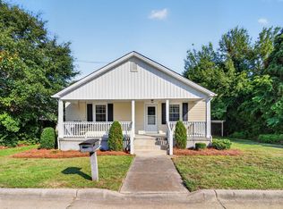 302 S McKay Ave, Dunn, NC 28334
