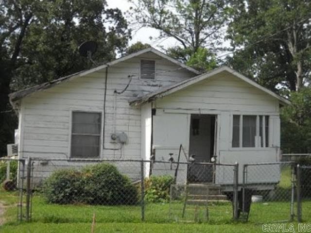 1st image of 1204 S Fir St