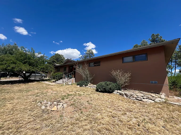2900 Arizona Ave — Photo 15