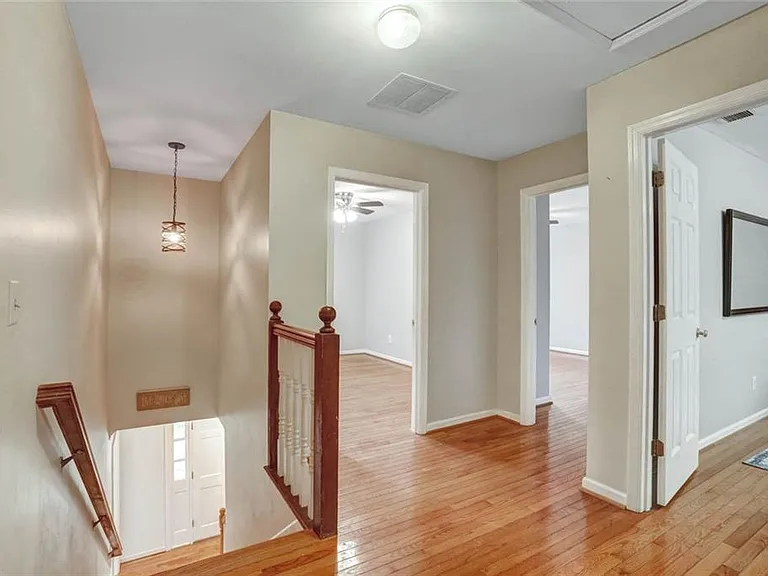 295 Oakmere Dr — Photo 19