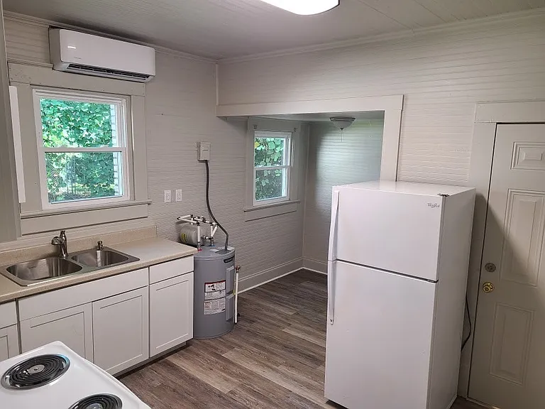 530 Park Ave #530 — Photo 8