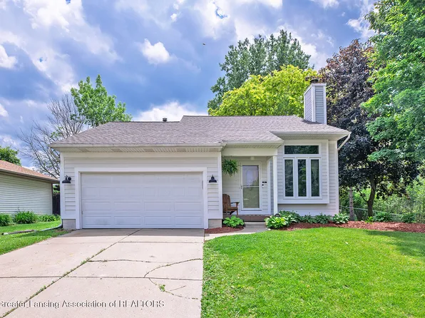 4625 Glenberry Dr, Holt, MI 48842