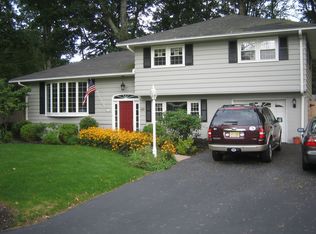 100 Kendall Dr, Ringwood, NJ 07456