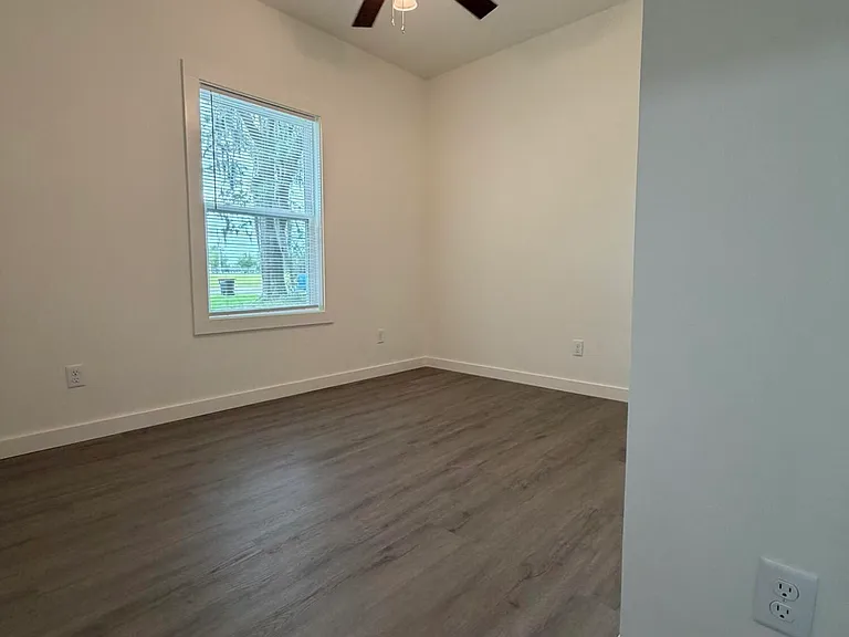 656 Ridge Rd — Photo 15