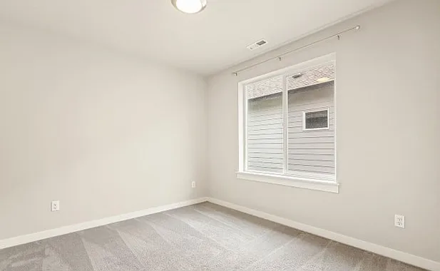 4 bed, 2451 sqft, $3,500 — Photo 3