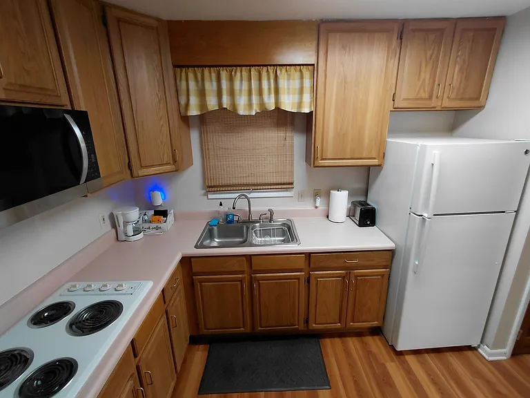 2306 Escambia Dr #B — Photo 8