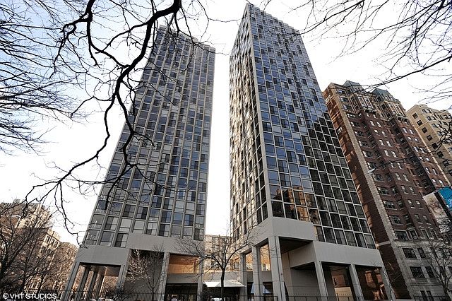 1st image of 345 W Fullerton Pkwy APT 1305