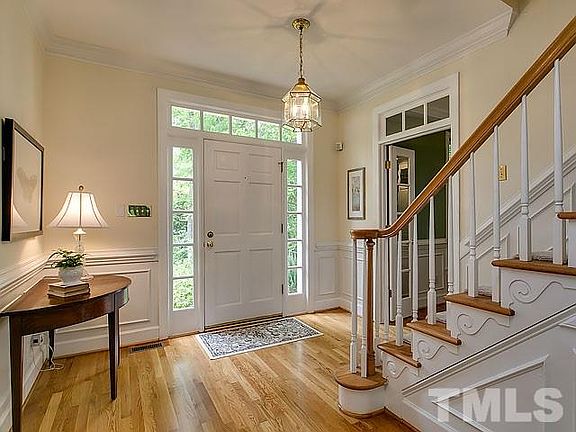 2nd image of 36 Kimberly Dr