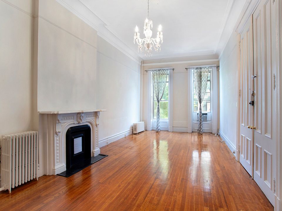 1st image of 174 Saint Marks Ave APT 1