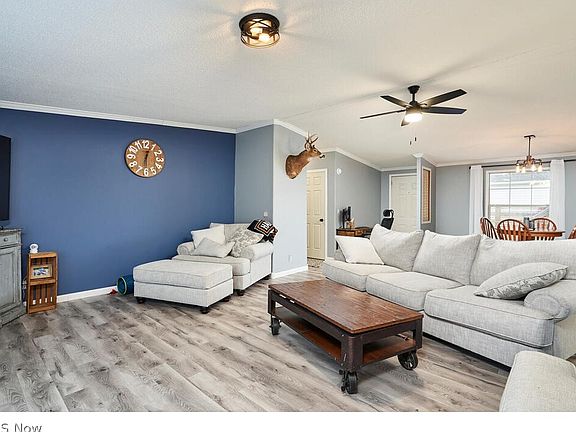4th image of 4883 Valley Hills Dr