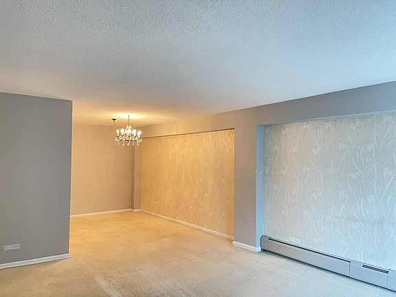 2nd image of 2201 S Stewart Ave APT 1J