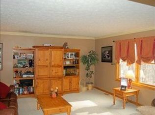 106 Maple Dr, Ligonier, PA 15658