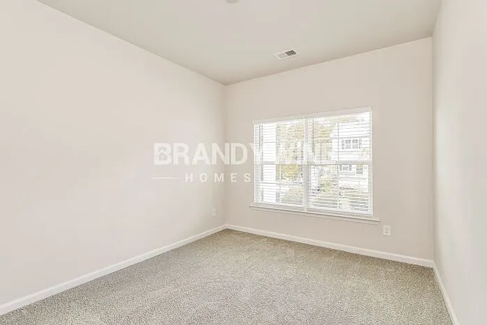 533 Glenmanor Dr — Photo 23