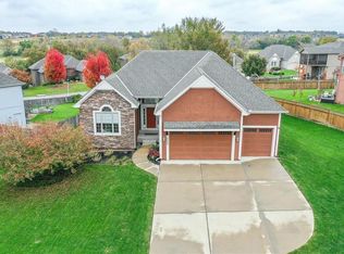 14545 S Glen Eyrie St, Olathe, KS 66061