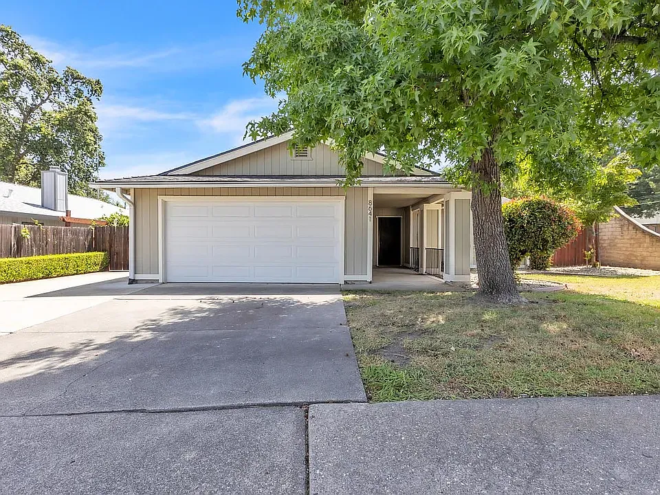 8641 Stratus Dr