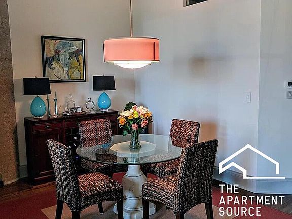 5th image of 756 N Larrabee St #816