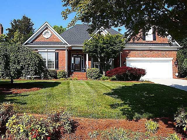1st image of 3009 Willow Oak Dr