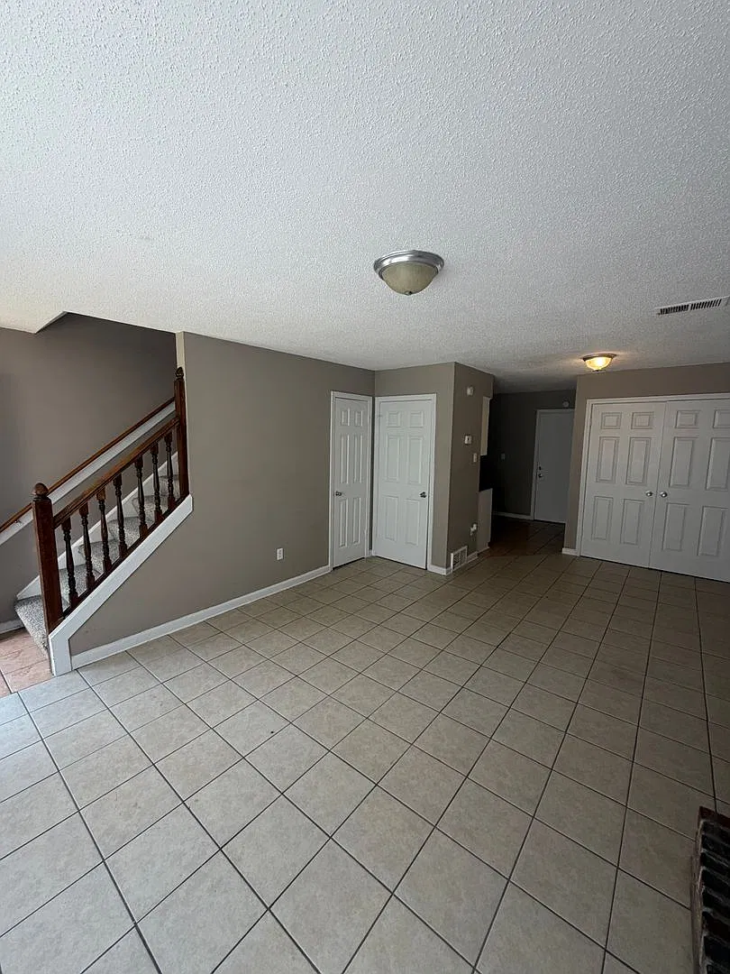 3540 - 3542 Christine Rd. — Photo 2
