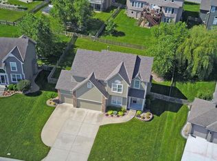 3013 SW Silverspur Ln, Lees Summit, MO 64081