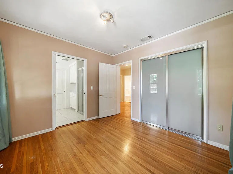 2335 Lorain Rd — Photo 37