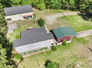 5208 Hickory Grove Rd, Mount Holly, NC 28120