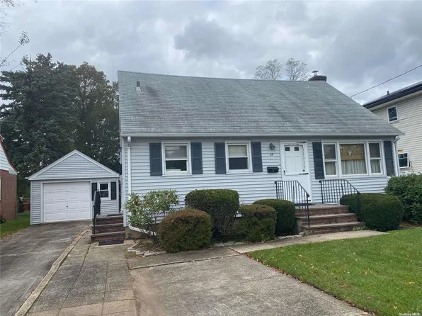 38 Miller Road, Hicksville, NY 11801