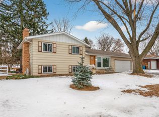 3540 McKnight Rd N, White Bear Lake, MN 55110