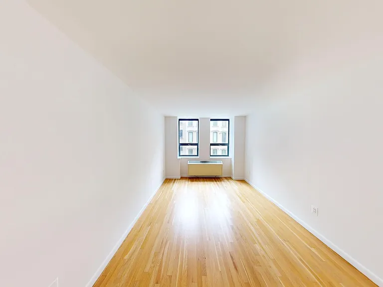 121 Reade St #5L — Photo 7