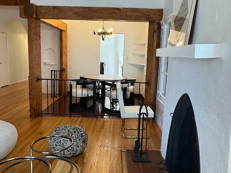 1132 N Vista St #1 — Photo 4
