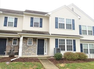 17 Broderick Ct, Leola, PA 17540