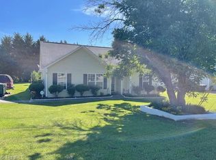 2817 Pleasant Garden Rd, Greensboro, NC 27406