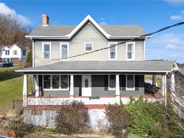 712 Depot St, Youngwood, PA 15697
