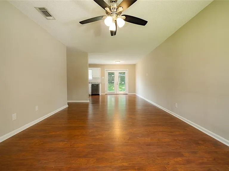 1850 Panorama Blvd W — Photo 7