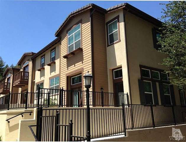 1st image of 736 Tennis Club Ln