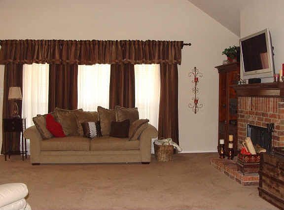 2nd image of 317 Miramar Cir