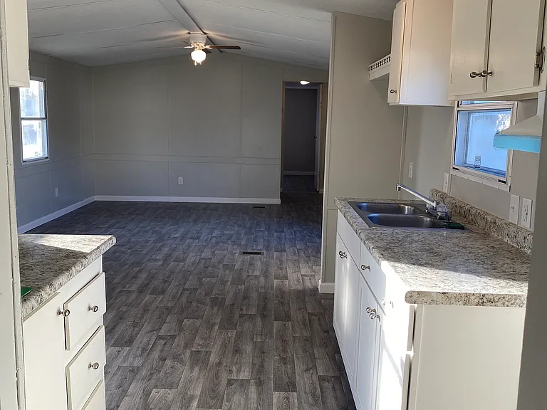 210 Jamback Rd #53 — Photo 8