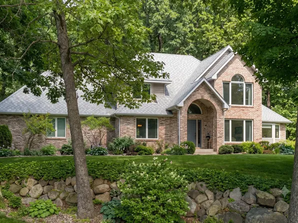 6430 Breckenridge Dr, Kalamazoo, MI 49009