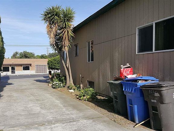 3rd image of 1636 Viera Ave