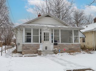 1912 Kendall St, South Bend, IN 46613