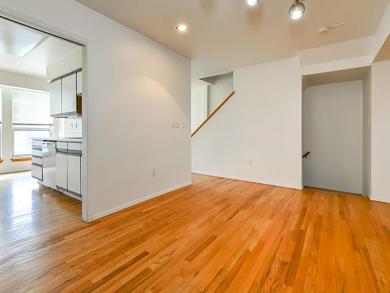 17 Hemingway St — Photo 18