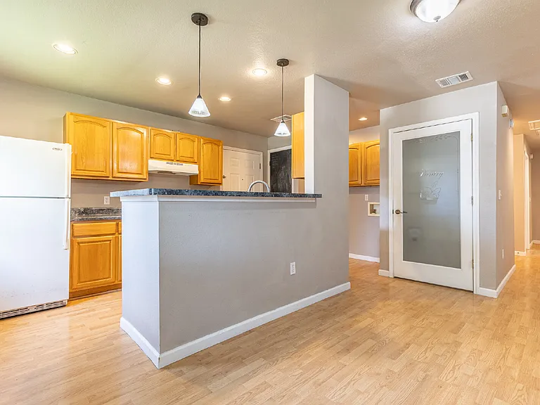 3727 Aragon Dr — Photo 8
