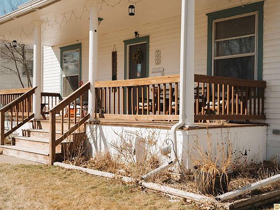 2nd image of 171 Maple St