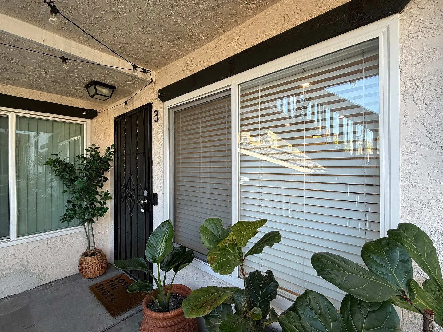 Sd: 1bd/1ba Ground-Floor Unit In North Park W/ In-Unit Laundry & Assigned Parking! — Photo 2