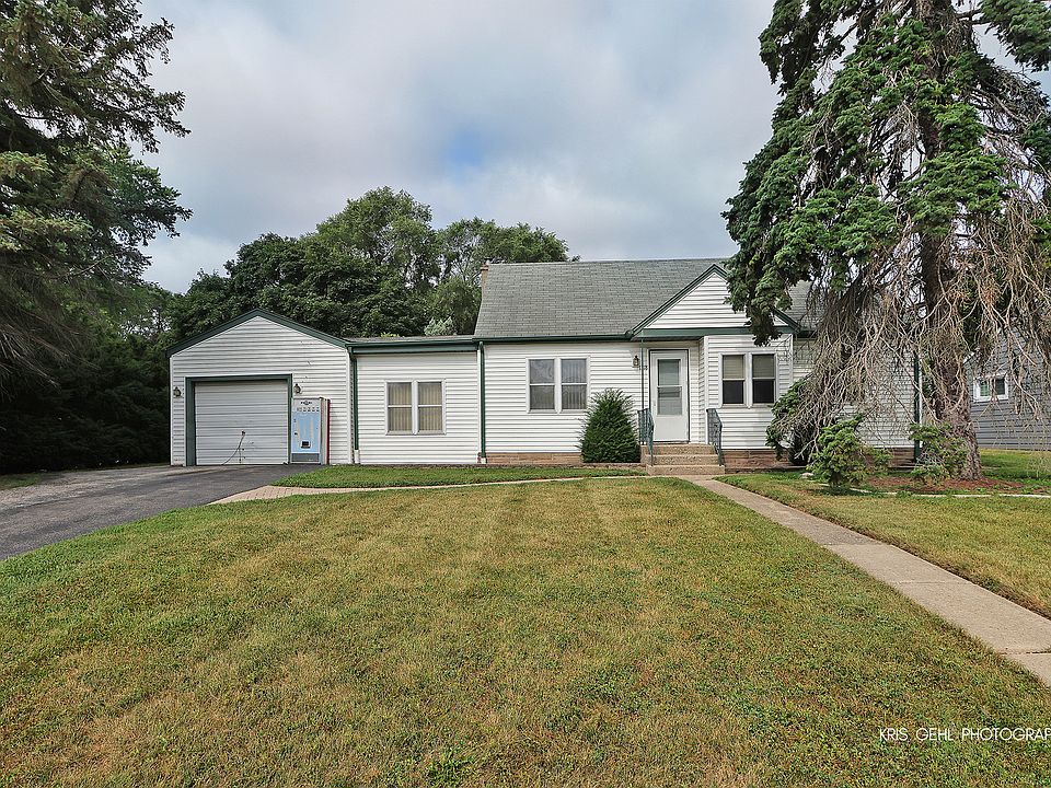 1st image of 1318 Leslie Ave