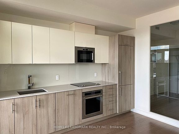 5th image of 330 Richmond St #2107