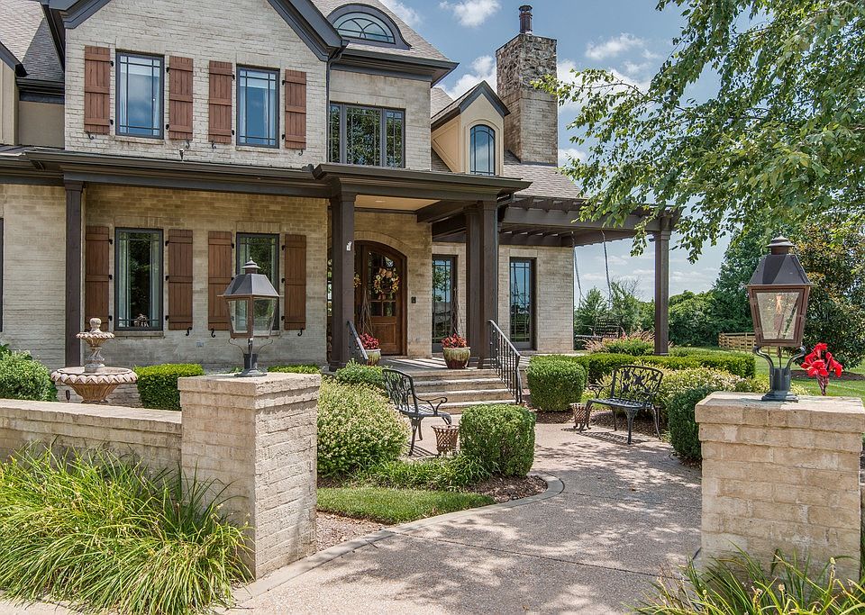 1st image of 7220 Prairie Falcon Dr